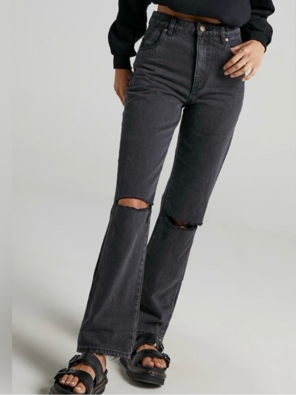 ROLLAS High Rise Straight- Size 31